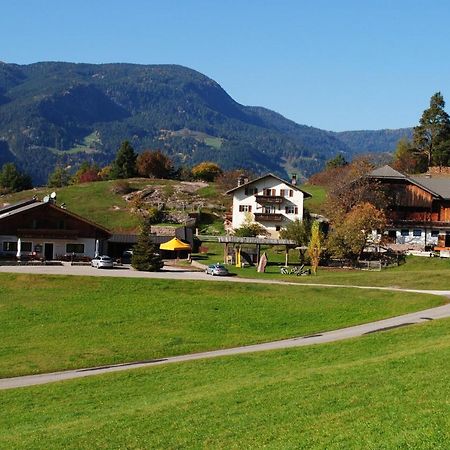 B&B Gasthaus Lieg カステルロット エクステリア 写真